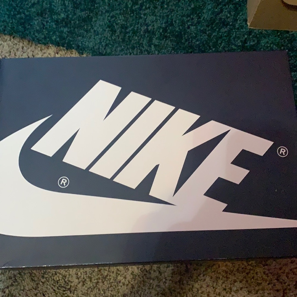 Jordan 1 atmospheres